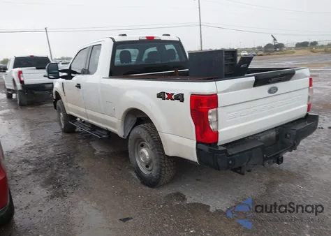 2022 Ford F250 Super Duty z USA, uszkodzony, nr VIN 1FT7X2B67NEF29253